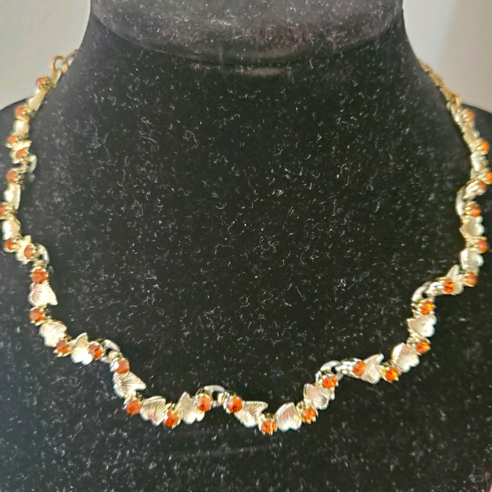Vintage goldtone leaves necklace brown rhinestones